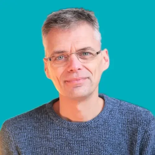 Portrait d’Yves Larivierre, vidéaste indépendant et fondateur de Mooovy